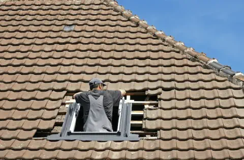 Pose de velux à Monnières